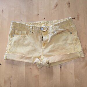 Maurices Womens Yellow Denim Mid Rise Chino Shorts Sz 11 12